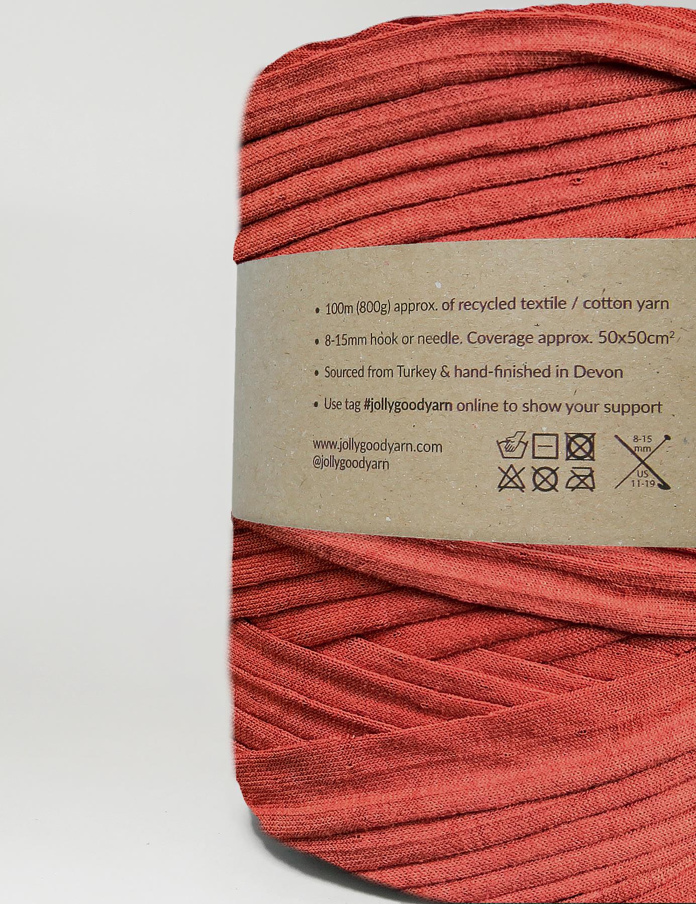 Muted flame red t-shirt yarn by Jolly Good Yarn (100-120m)