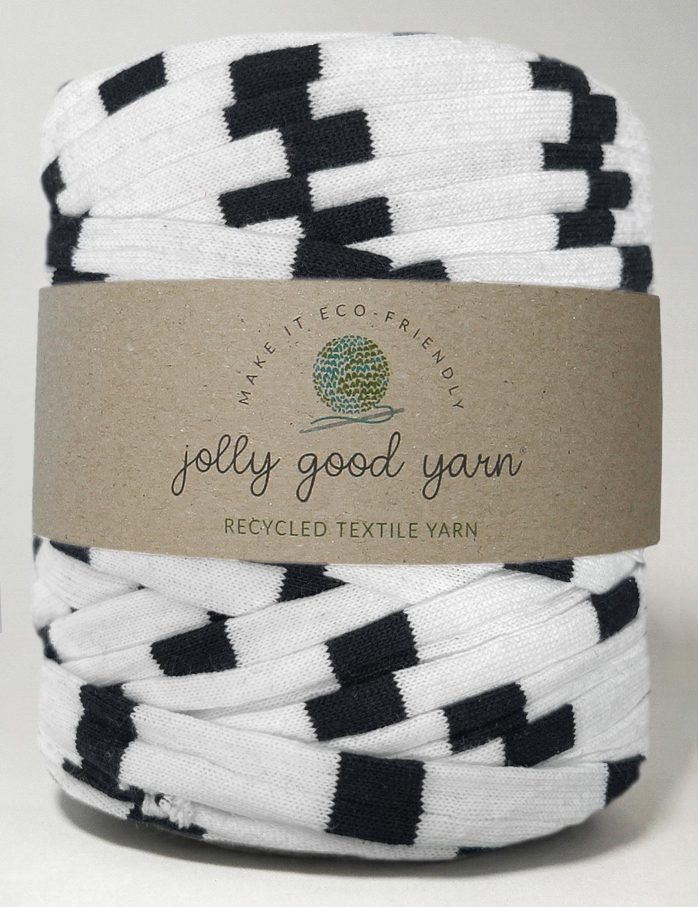 Black and white striped t-shirt yarn (100-120m)