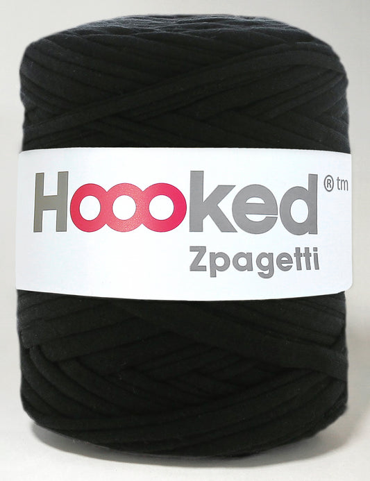 Black t-shirt yarn by Hoooked Zpagetti (100-120m)