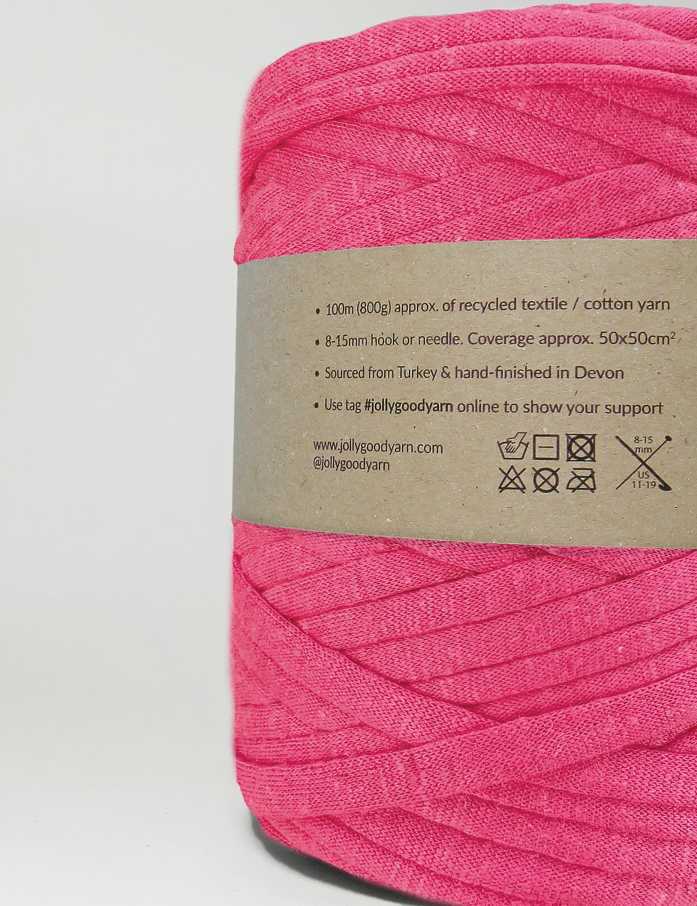 Fuchsia pink t-shirt yarn by Jolly Good Yarn (100-120m)