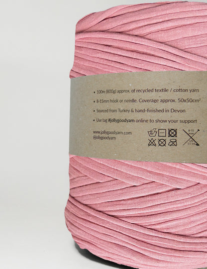 Light blush pink t-shirt yarn (100-120m)